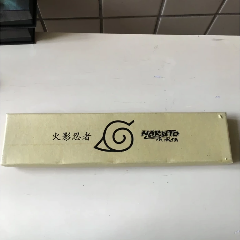 Näyttelyreplica Kunai Naruto-animesarjasta