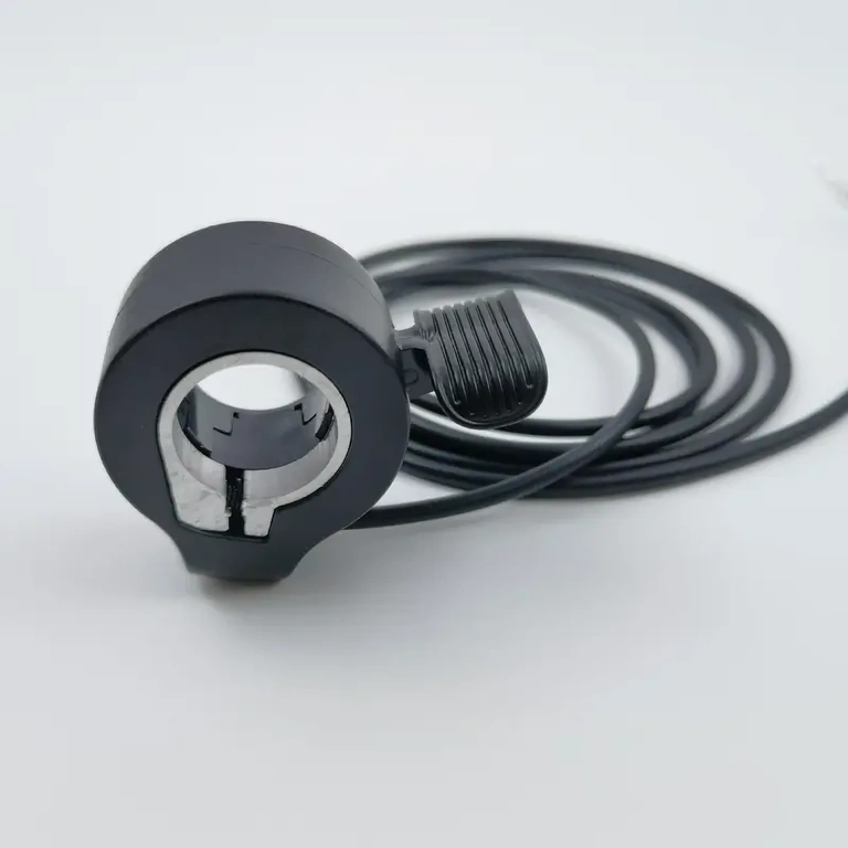 Sähköpotkulaudan ohjauskahvan kaasukahva Ergonominen kahva tarkkaan ohjaukseen sähköpotkulaudalla