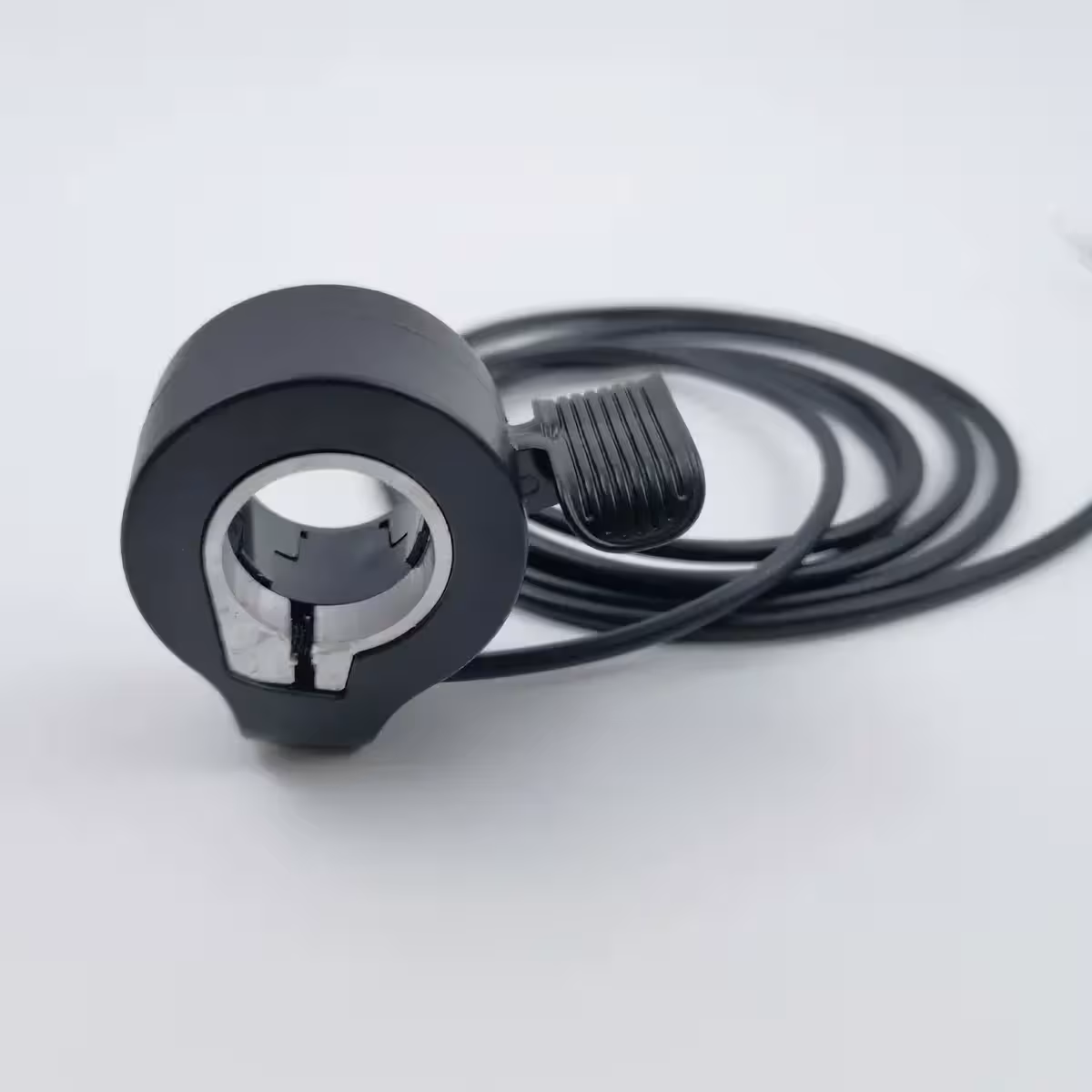 Ergonominen kahva tarkkaan ohjaukseen sähköpotkulaudalla