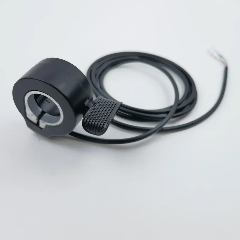 Sormen vipu kaasukahvalle Sormen käyttöön tarkoitettu kaasupoljin nopeuden hallintaan sähköpyörässä