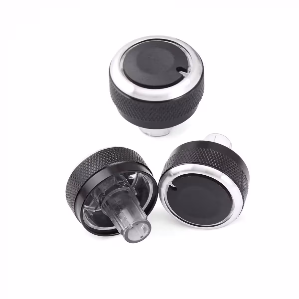 Metallipintaiset painikkeet Volkswagenin AC-paneelille