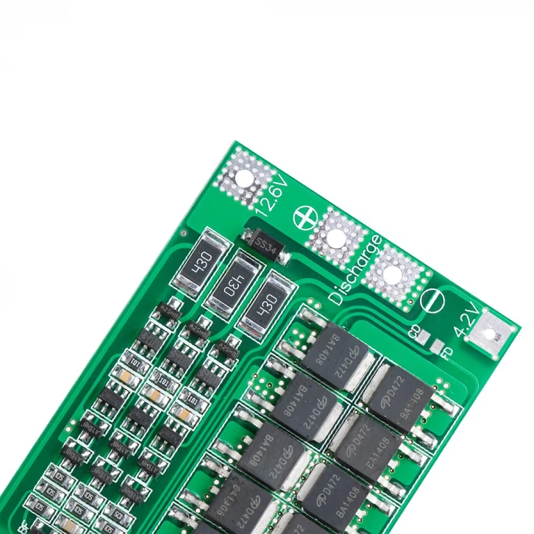 Elektroninen moduuli Li-Ion 18650-akkujen hallintaan ja suojaan