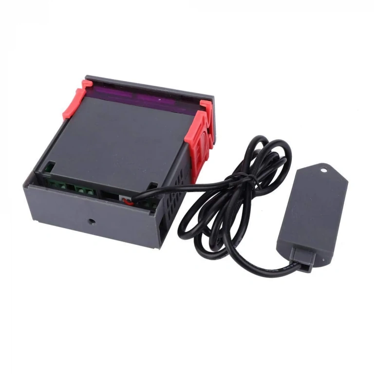 Digitaalinen paneelikontrolleri anturilla STC-3028