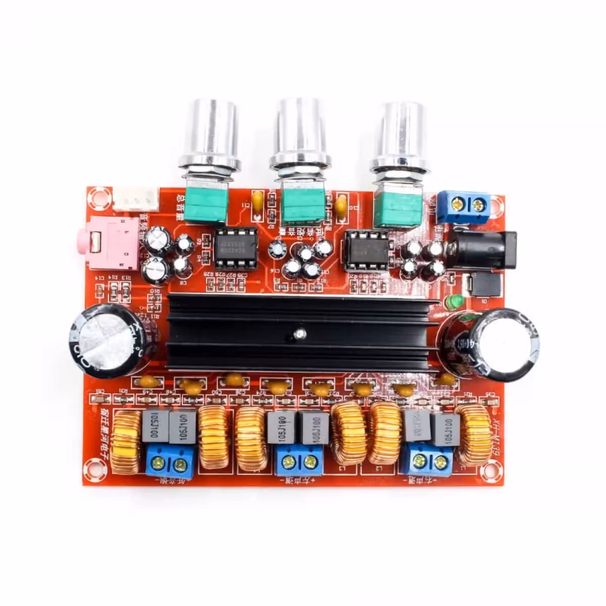Komponenttien ja reittien sijainti XH-M139 levyllä