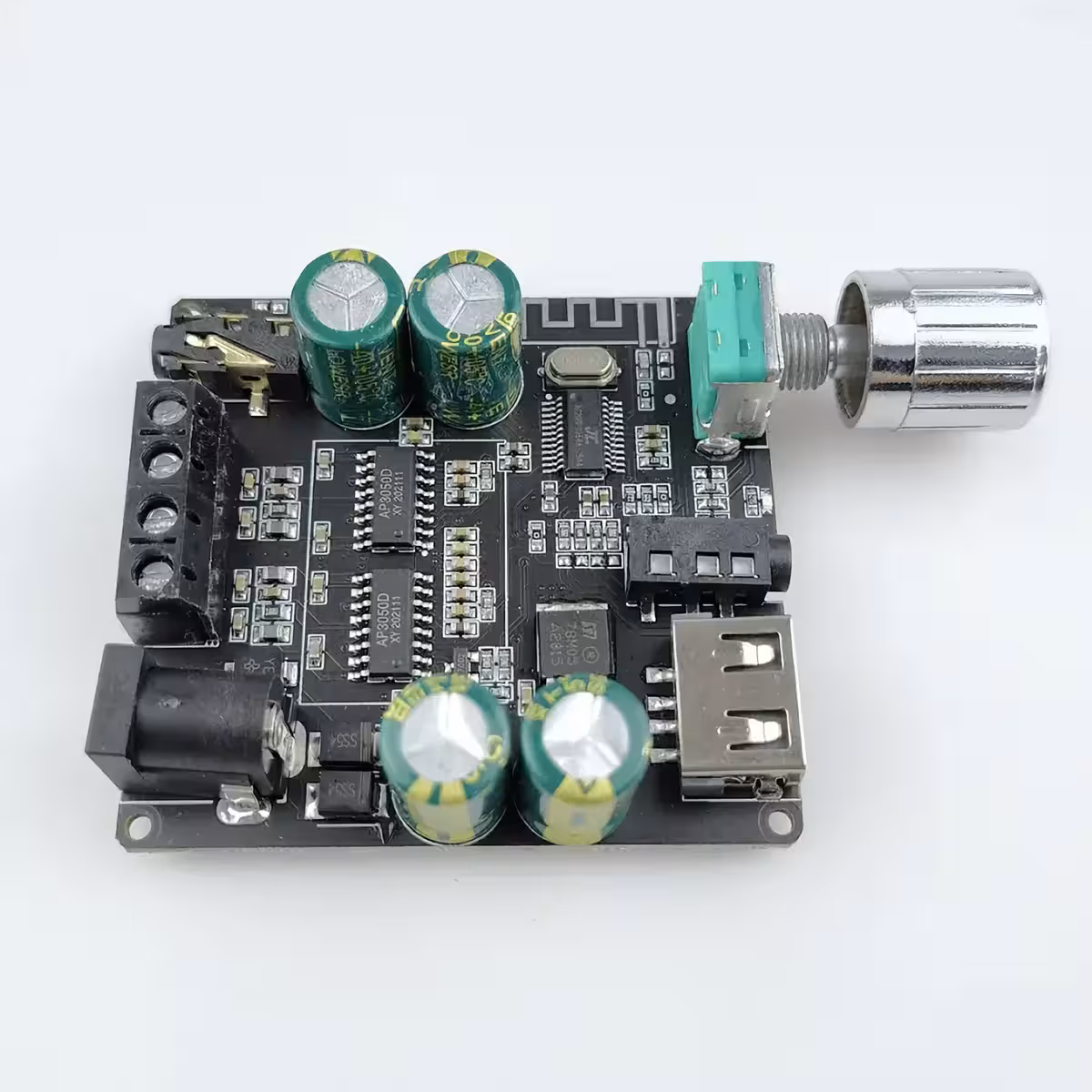 Äänivahvistin sovellusohjauksella