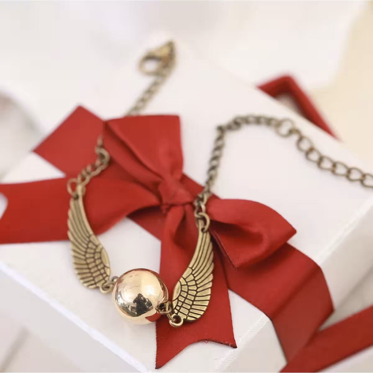 Harry Potter -teemainen rannekoru – Snitch-malli