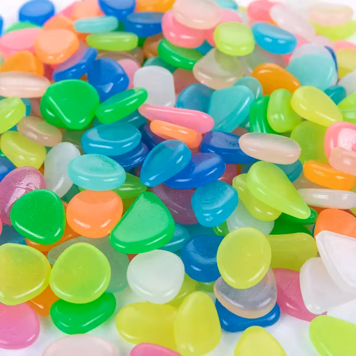 Loistavat koristekivet yökäyttöön