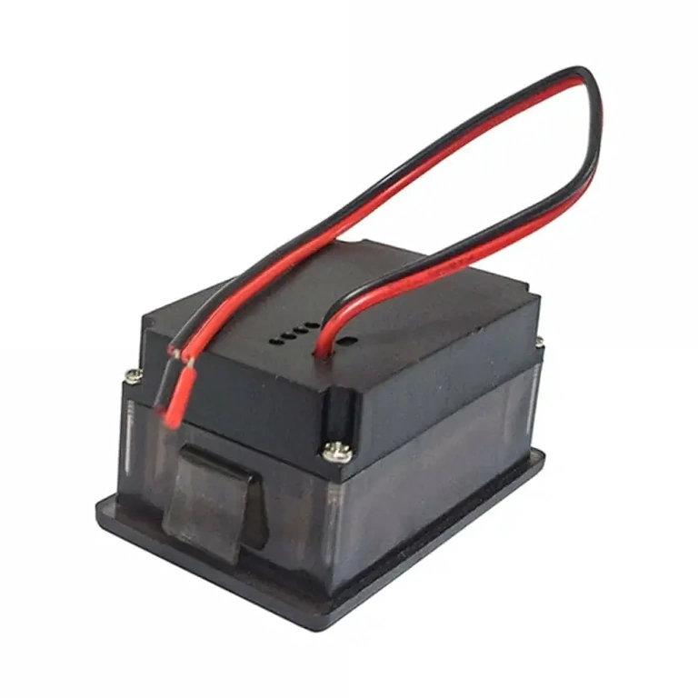 Universaali digitaalinen voltmetri 12V-72V akuille Tarkka jännitemittaus auto- ja sähköjärjestelmiin, selkeä näyttö