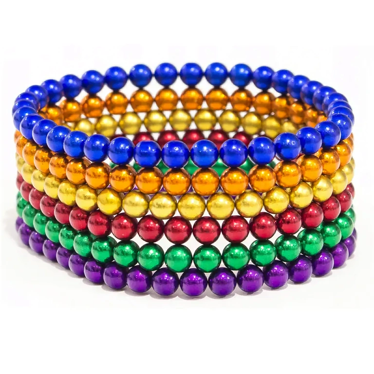 Sateenkaarenvärinen magneettikuutio, 216 neodyymikuulaa