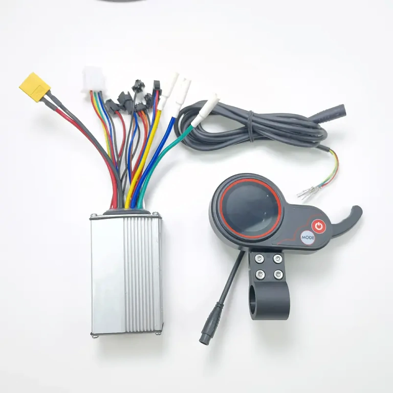 Täydellinen 48V ohjain + LCD + kaasuvipu Täydellinen 48V paketti kontrollerilla, näytöllä ja kaasulla