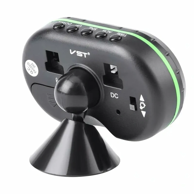 Digitaalinen kello auton jännitteelle ja lämpötilalle