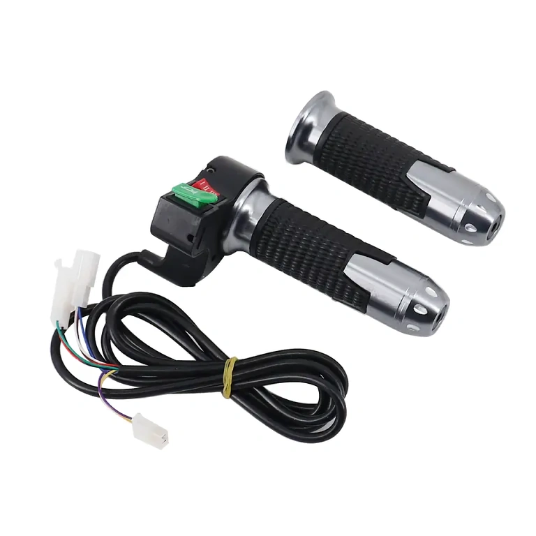 Kaasuvipu sireenillä Kaasukahva sireenipainikkeella sähköskootteriin