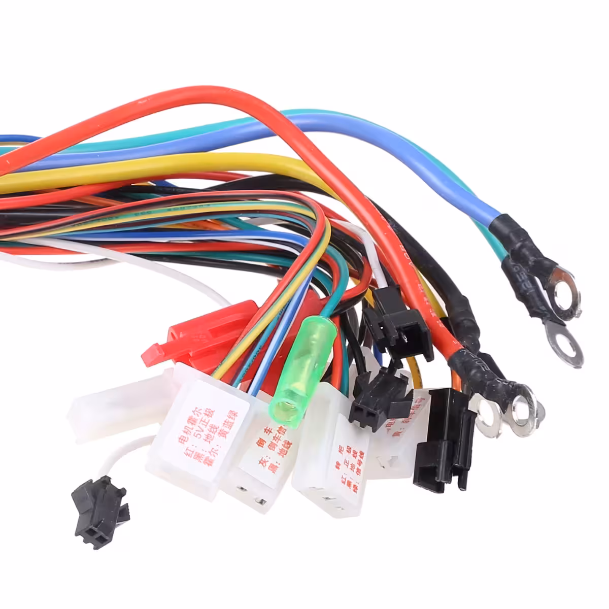 Ohjain skoottereille ja polkupyörille, eri liittimet