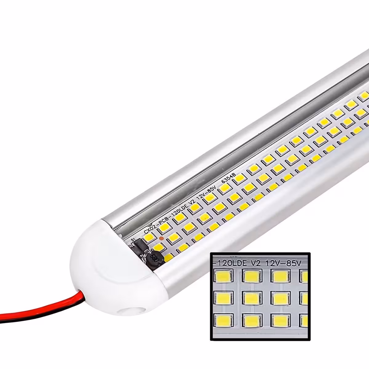 Ylhäältä näkymä universaalista LED-valosta auton sisätiloissa