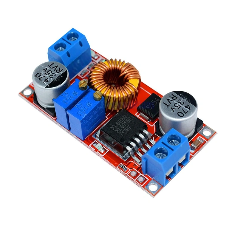 XL4015 DC-DC säädettävä – kulmanäkymä