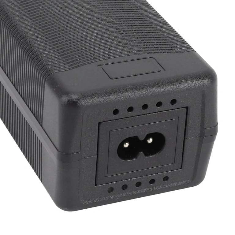 52V–58,8V 2A laturi GX16 (3 pinniä), sähköpyörät ja off-brand-potkulaudat