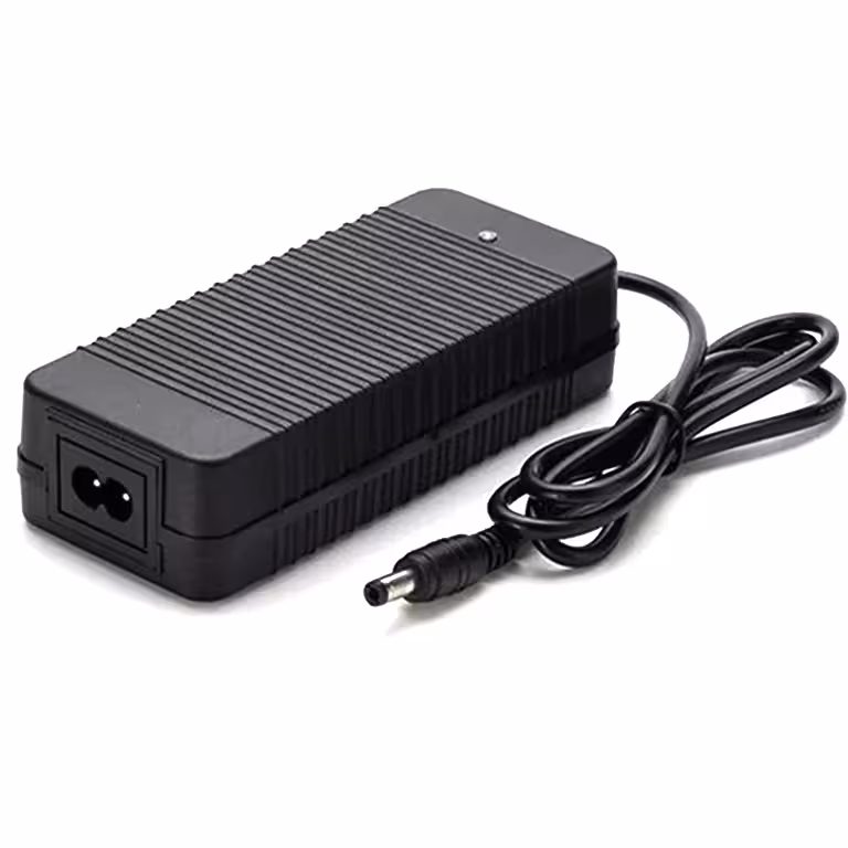Li-Ion-laturi 21V 2A 18650-akuille, 18V ja BMS 5S