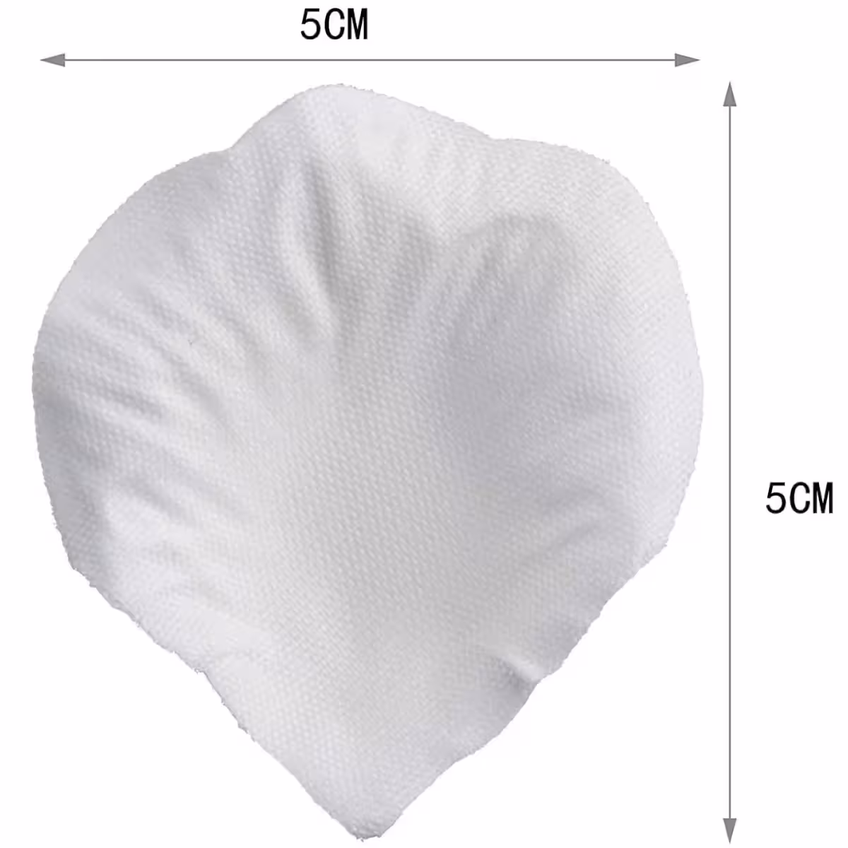 Lähikuva valkoisista tekstiilipetaleista