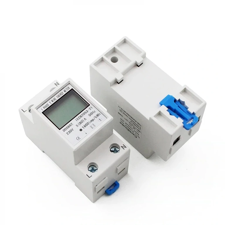 Luotettava digitaalinen teknologia Digitaalinen mittari SMT-piireillä, vakaa ja EMI-suojattu