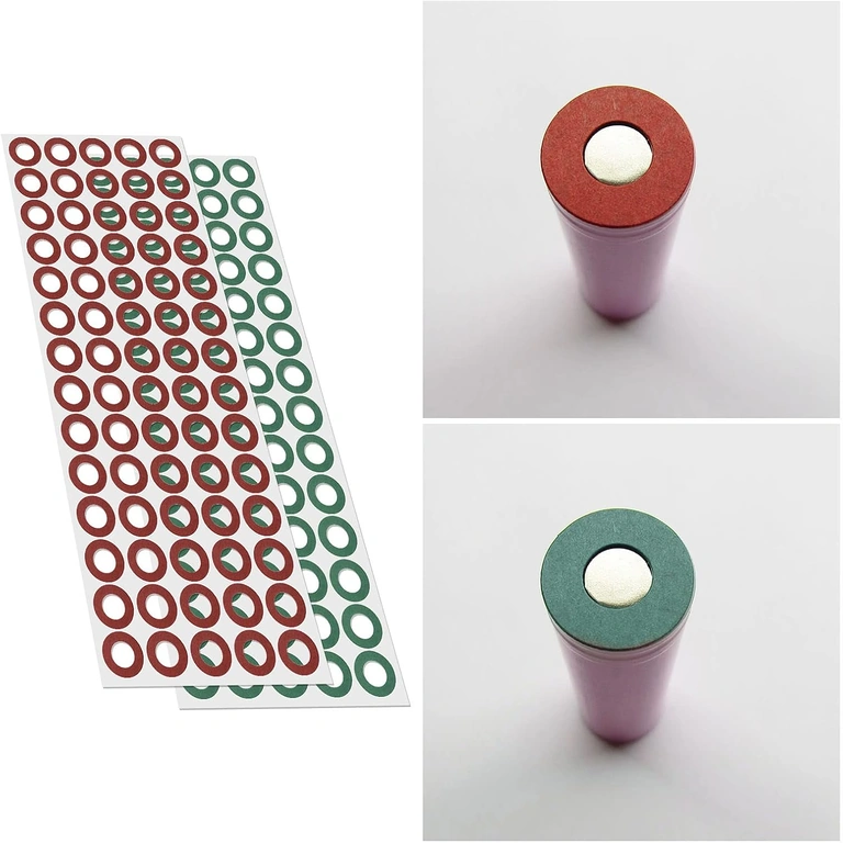 Lähikuva eristepaperista 18650-akkuihin